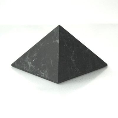Šungitová pyramida 6,5 x 6,5 cm Šungitová pyramida 6,5 x 6,5 cm